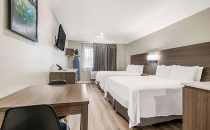 Surestay Studio by Best Western Conroe Downtown