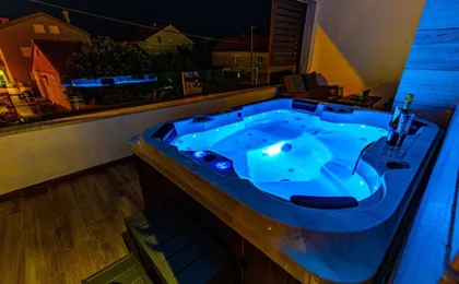 Mrak Zadar Exclusive
