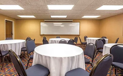 Quality Inn Auburn Hills - Detroit North