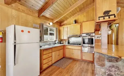 2013-marin Getaway 2 Bedroom Home by RedAwning
