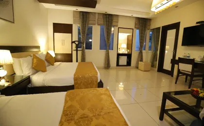 Hotel Amrapali Grand