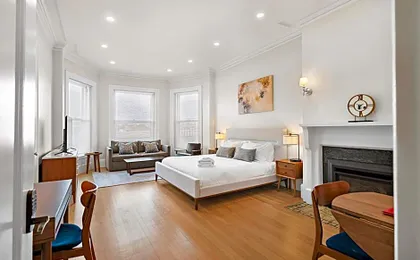 Charlesgate Suites