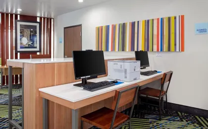 HOLIDAY INN EXPRESS AND SUITES EL PASO N