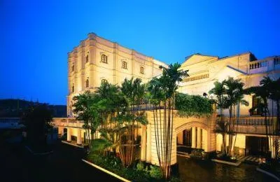 Oberoi Grand