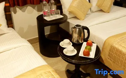 Hotel Park Suites At Airport