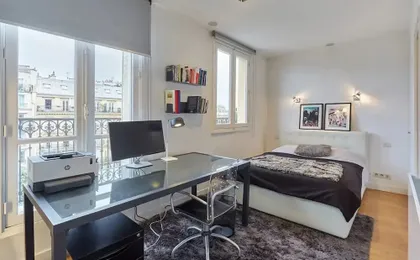 Superb Arc de Triomphe Apartment