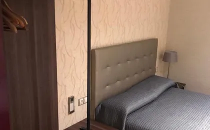 Hostal 4c Cuatro Caminos