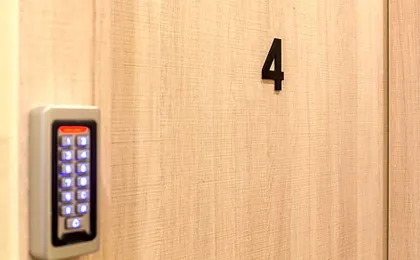 Leone Suites