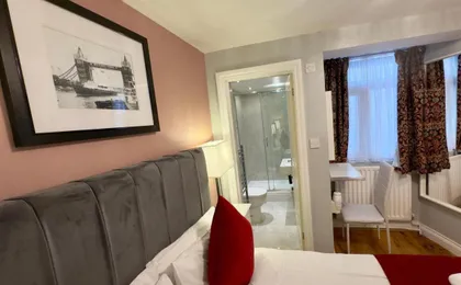 Classic Hyde Park Hotel
