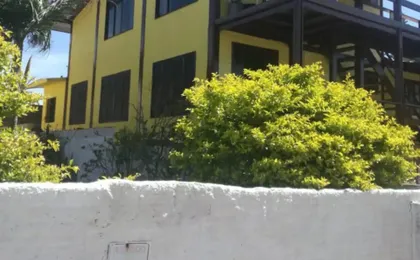 Apartmento Amarelo Lomba Do Sabao