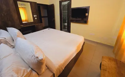 Pph Living Royal Gs Comforts Opp Mall of Asia
