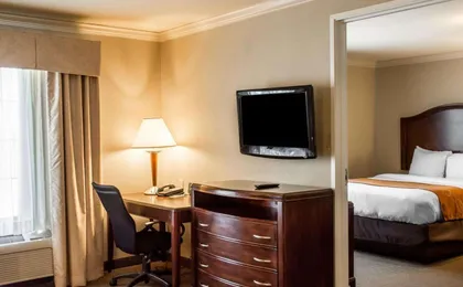 Spark by Hilton Cincinnati Fairfield