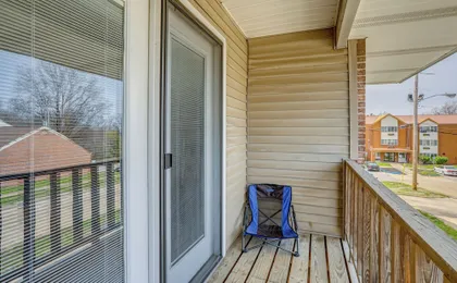 3 Mi to Town! Cozy Apartment in Poplar Bluff