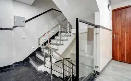 Hotel S R Stay Near Igi Delhi Airport