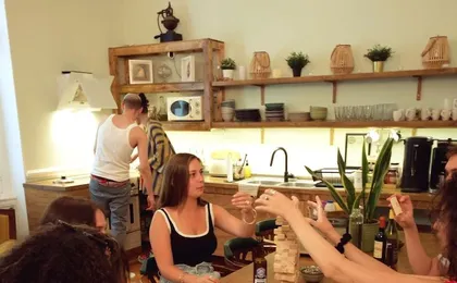 Baloo Hostel (Adults only)