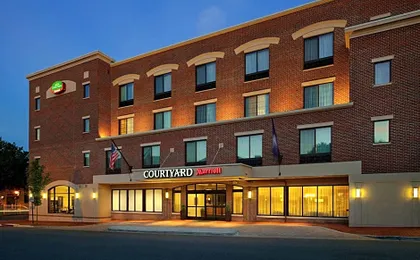Courtyard by Marriott Fredericksburg Historic District