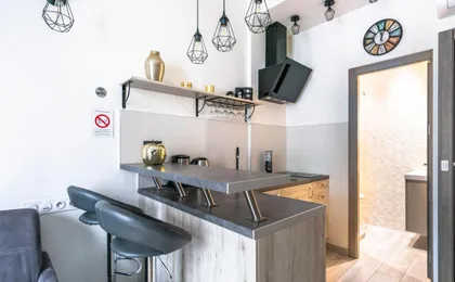 Nice Centre Flat - Modern, Quiet And Brand New