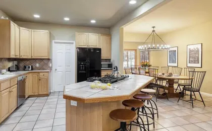 River Rock by Avantstay 8 Bedroom Ski Estate w/ Hot Tub & Movie Theatre 10 Min Walk to Mtn