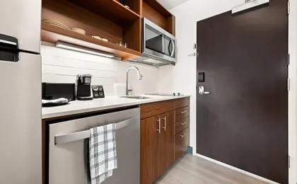 Everhome Suites Huntsville - Research Park