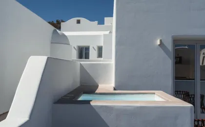 Oikos Santorini Living Concept