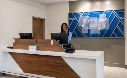 Holiday Inn Express Greensboro (I-40 @ Wendover)