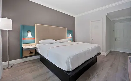 Atrium Hotel, Trademark Collection by Wyndham
