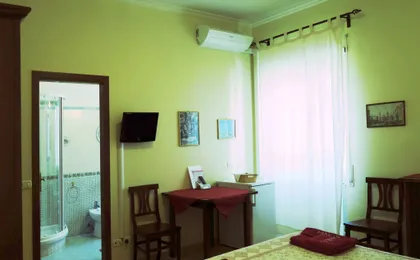 Ianus Guest House