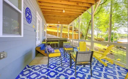 Lakefront Eatonton Getaway w/ Dock & Grill!