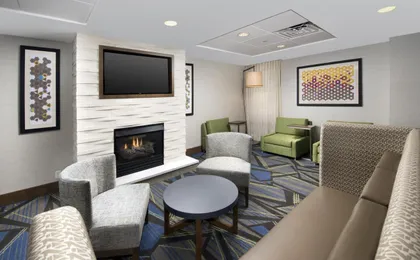 Holiday Inn Express Andover North Lawrence