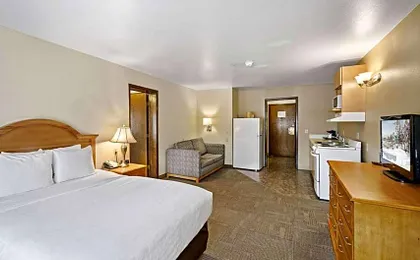 Clarion Hotel & Suites Fairbanks near Ft. Wainwright
