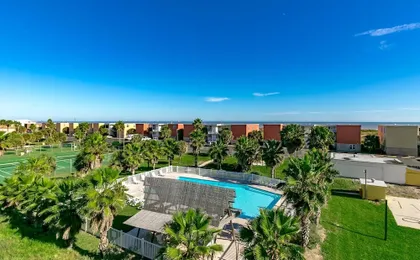 Port A Paradise 66 by RedAwning