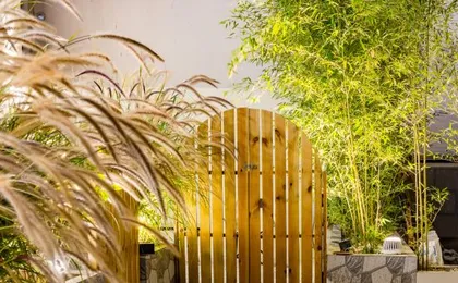 Floral Hotel·Yanqi Intelligent Designer Hotel (Cenxi Swan Branch)
