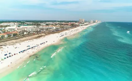 1br/1ba, A Minutes Walk From the Beach!