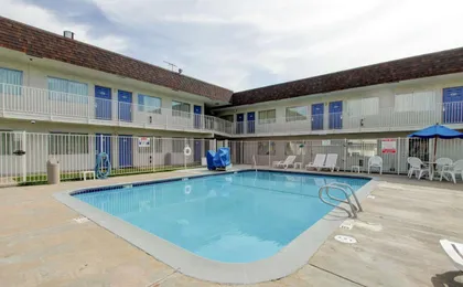 Motel 6 Denver Airport