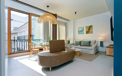 Bright Apartment in the Heart of Seville Tom s de Ibarra II