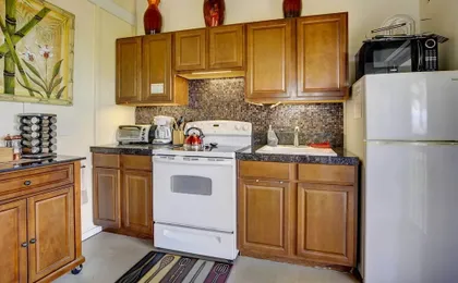Charming Kailua-kona Apartment Near Hiking & Golf!