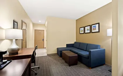 Comfort Inn & Suites High Point - Archdale