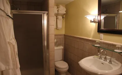 Morris House Hotel