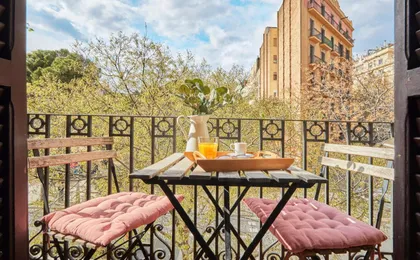 Bbarcelona Sagrada Familia Garden Apartment
