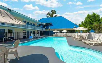 Days Inn by Wyndham Savannah Airport