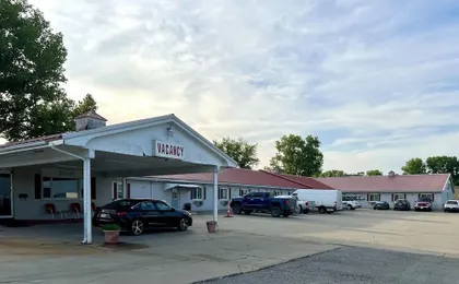 Celebrity Inn