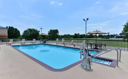 Baymont By Wyndham Ardmore I-35