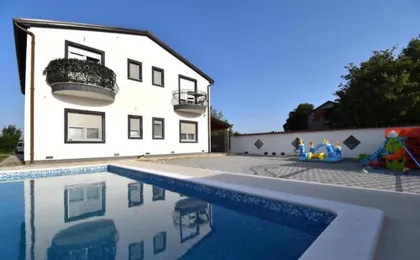 Nada Apartmani