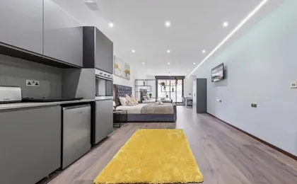 Luxury Sleeps 4 Studio Flat