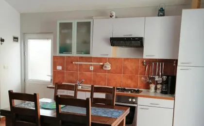 Apartment Dzoni