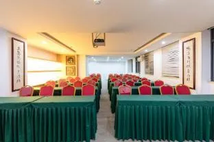 Vienna Hotel Shenzhen East Railway Station Buji Ancient Street