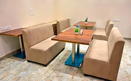 Hotel Kashi Mantram