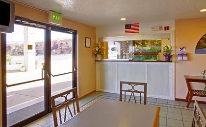 Travelodge by Wyndham Albuquerque East