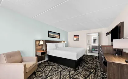Clarion Inn & Suites Near the Leconte Center Pigeon Forge