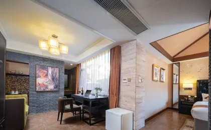 Share Year Hotel